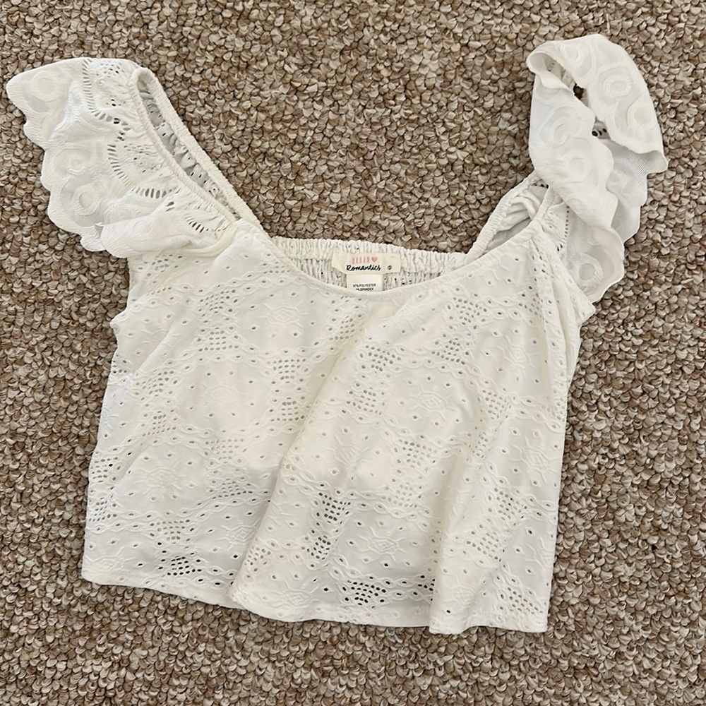 white lace crop tank